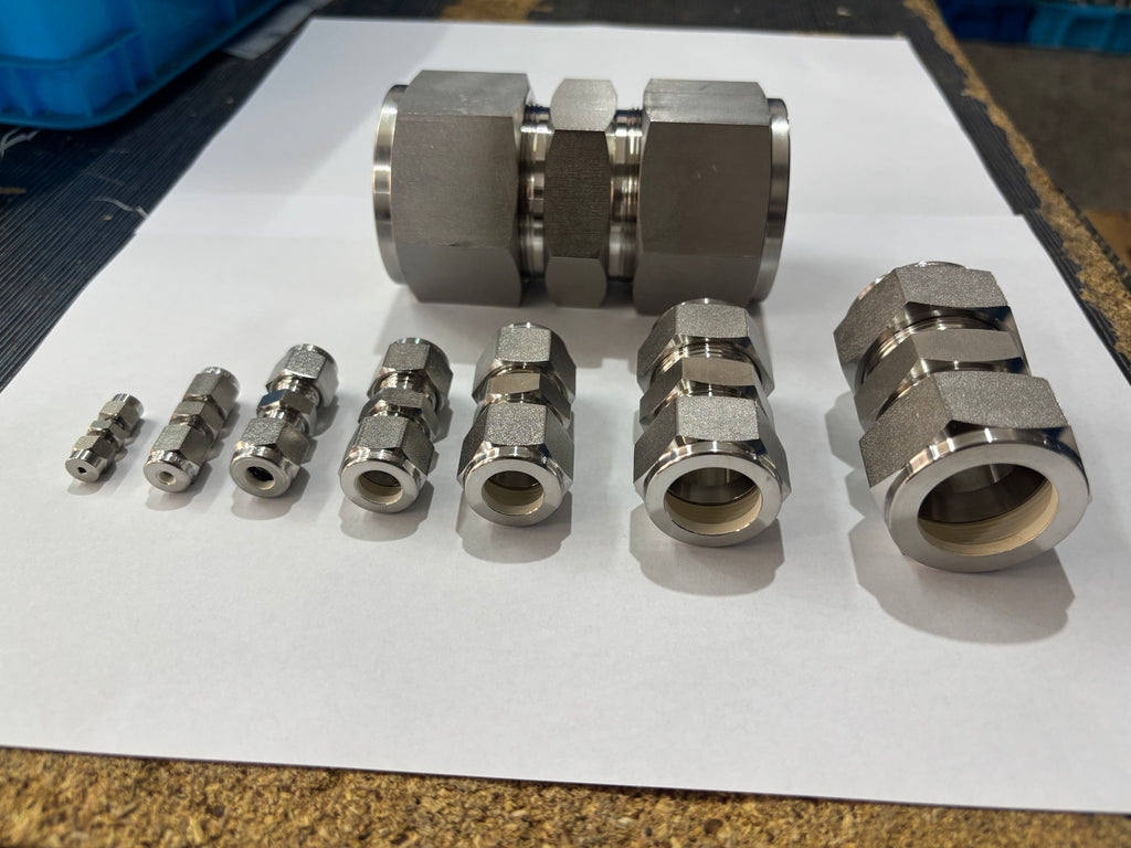 Tube Fittings and Adapters — Unions — Straights